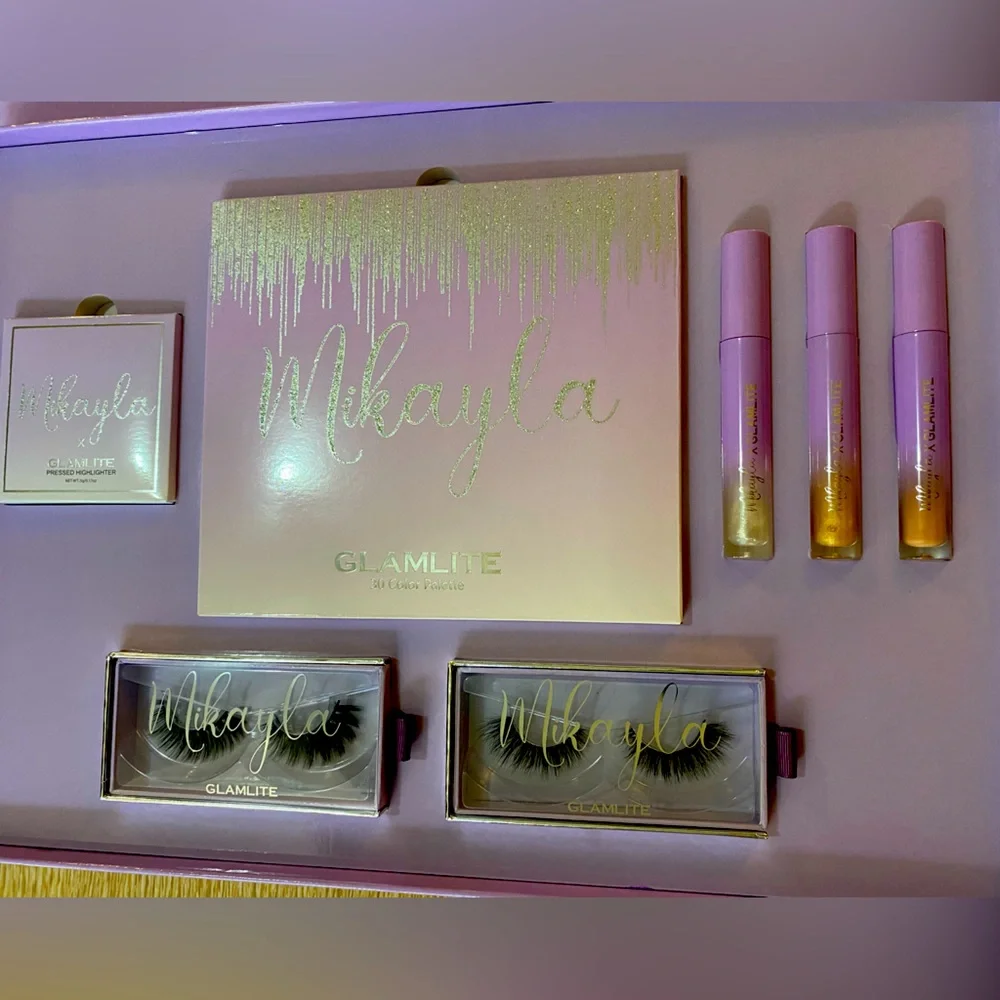 Mikayla Glamlite Make Up and Lashes Set - Picture 5 of 16
